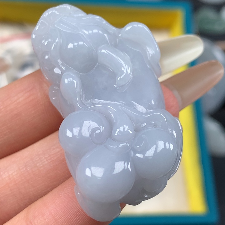 颈饰未镶嵌翡翠穆*貔貅吊坠