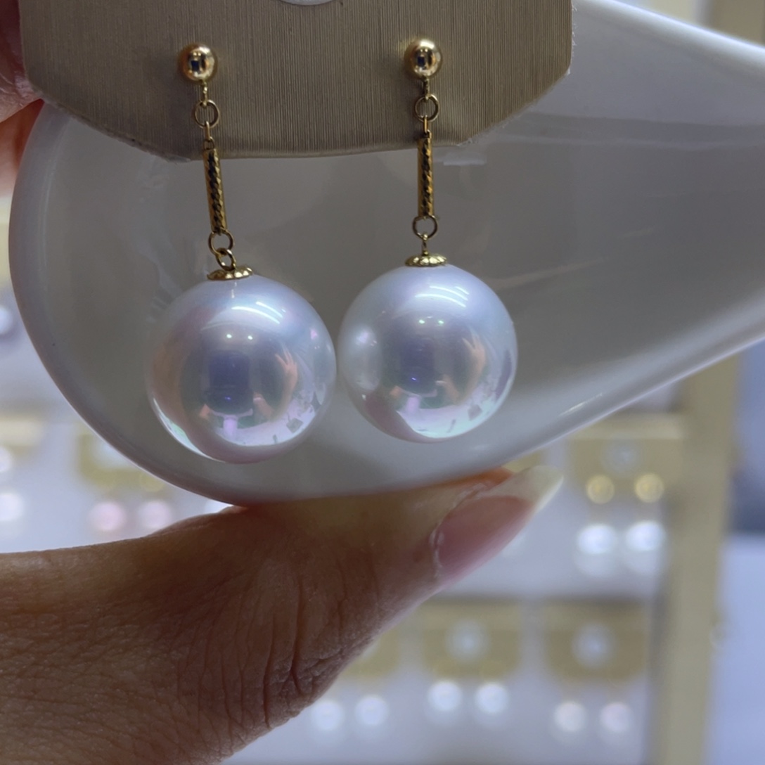 18K金镶嵌耳饰淡水珍珠