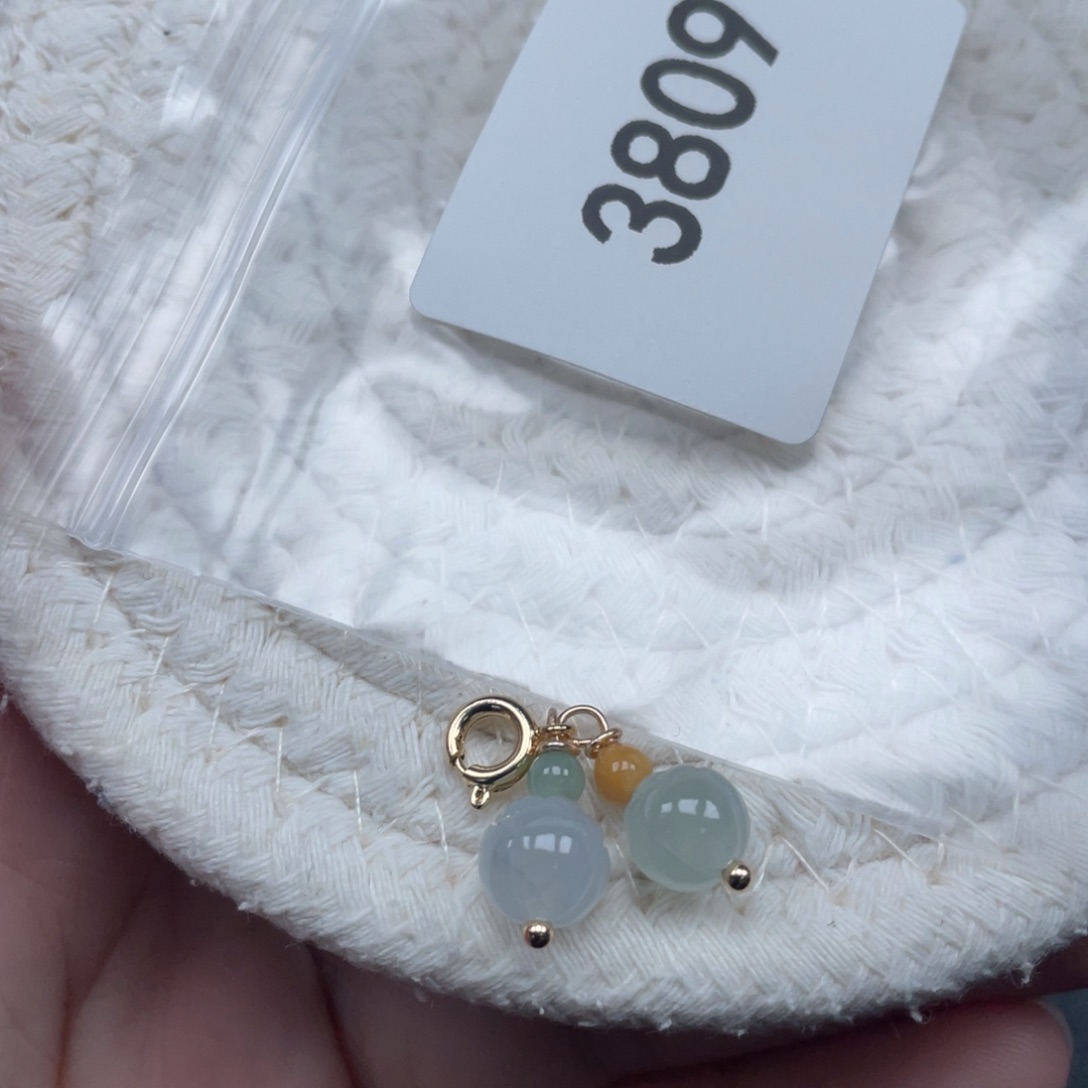 翡翠未镶嵌颈饰天然A货缅甸翡翠