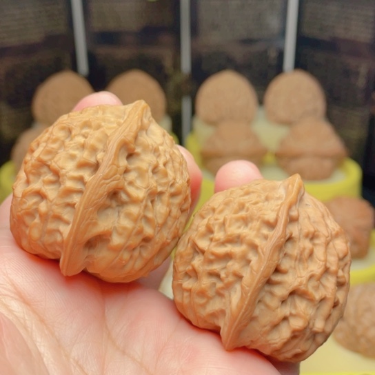 文玩核桃吊坠39金牛狮子头