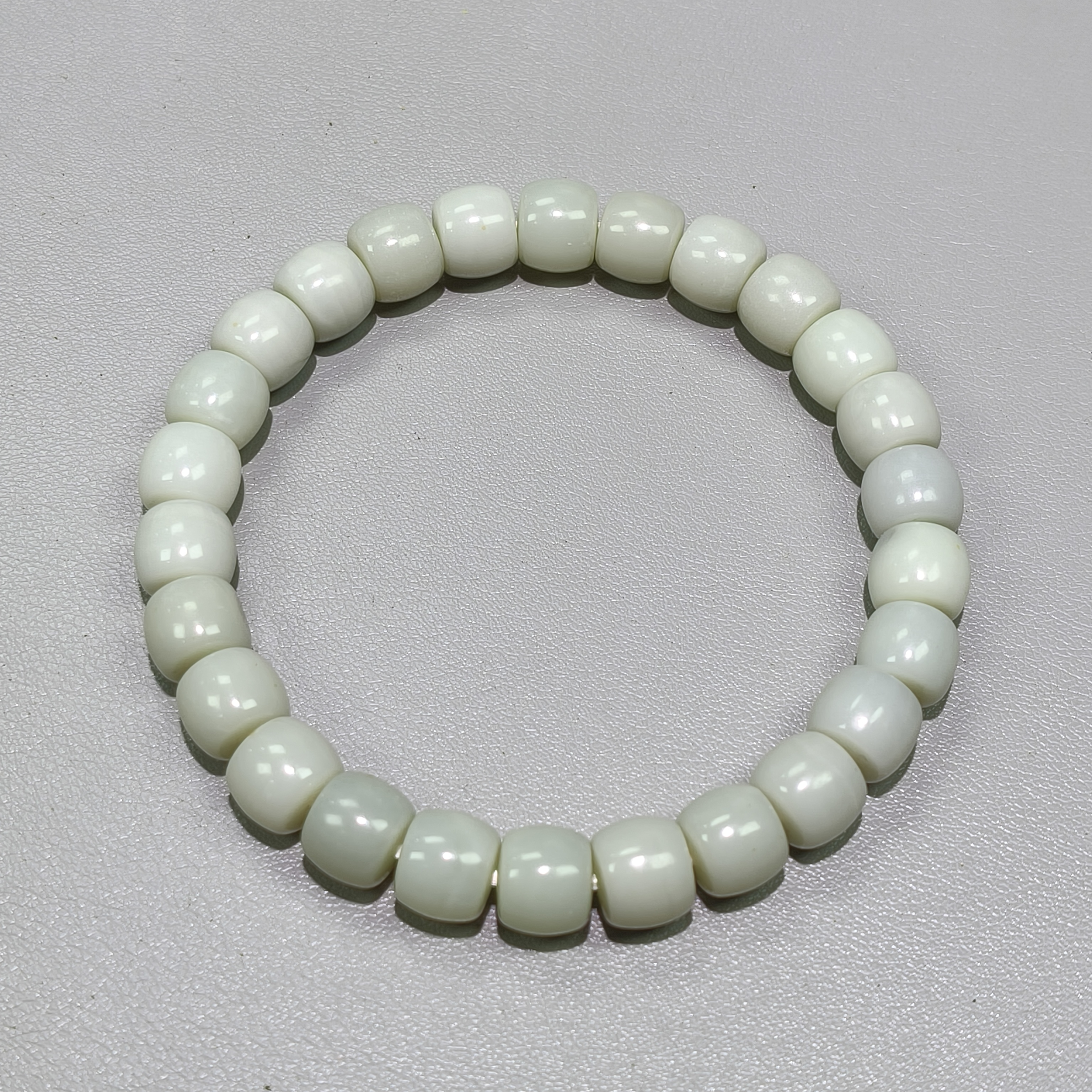 CS10 和田玉卡0.8直切单圈手串(小圈口)