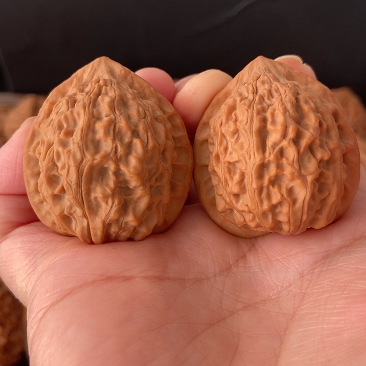 吊坠文玩核桃金牛