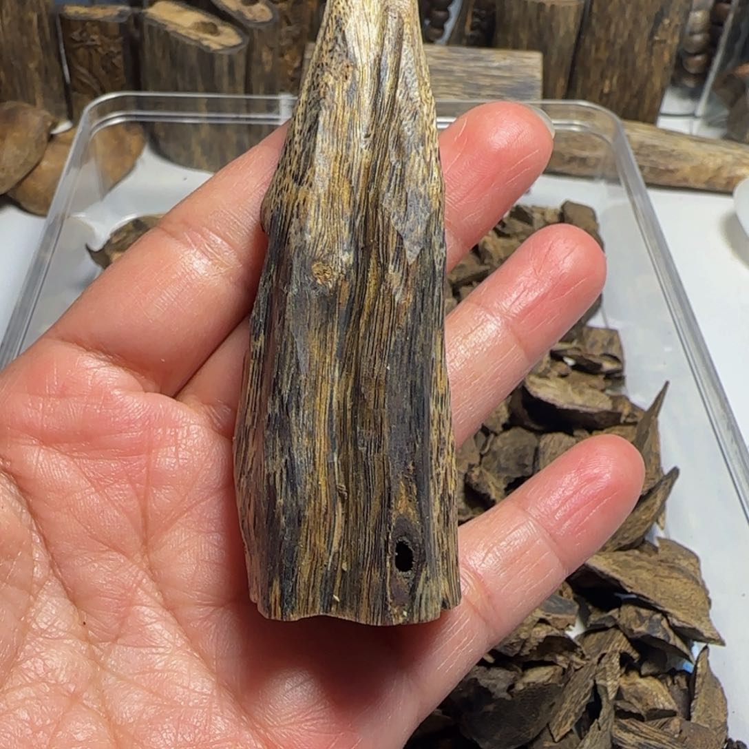 橄榄核手串/手链闭****度奇楠虫漏15克