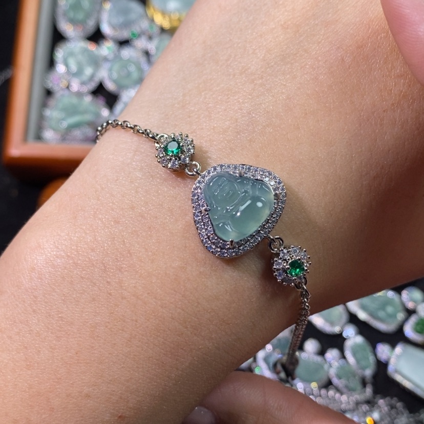 【闪购商品】翡翠颈饰未镶嵌天然