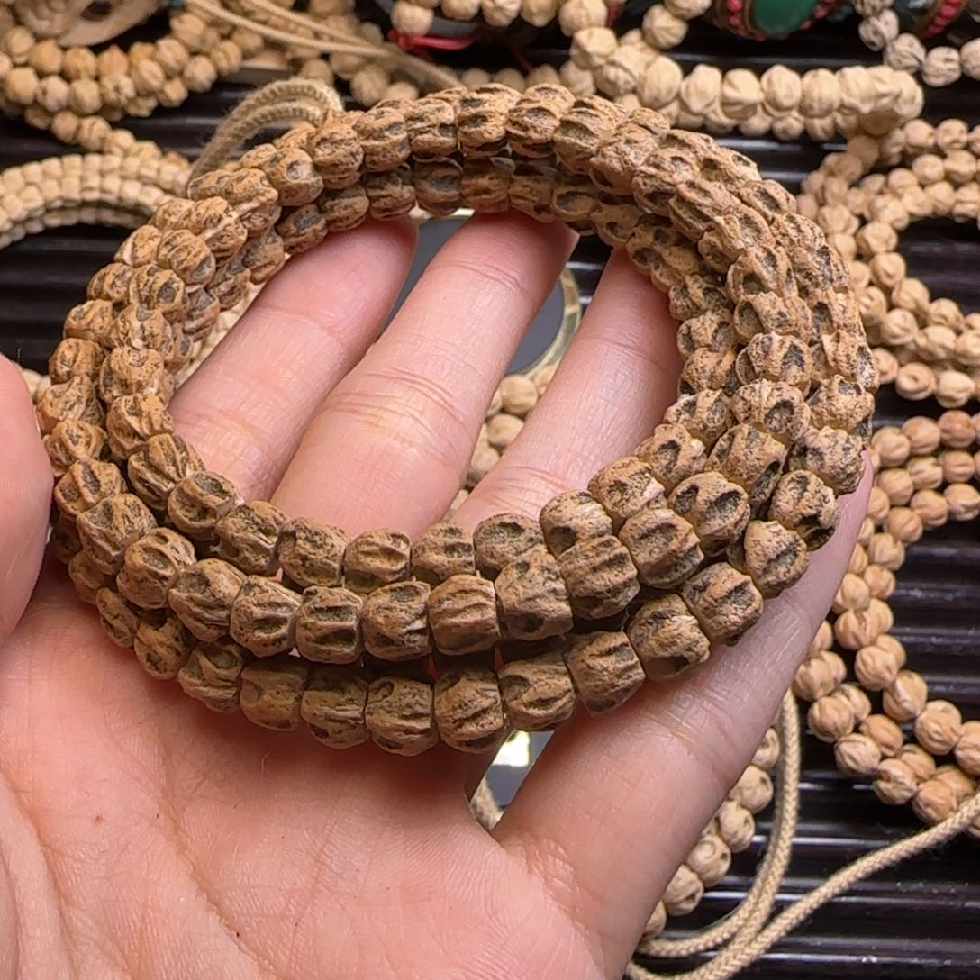 柏香籽/百香籽吊坠O****r