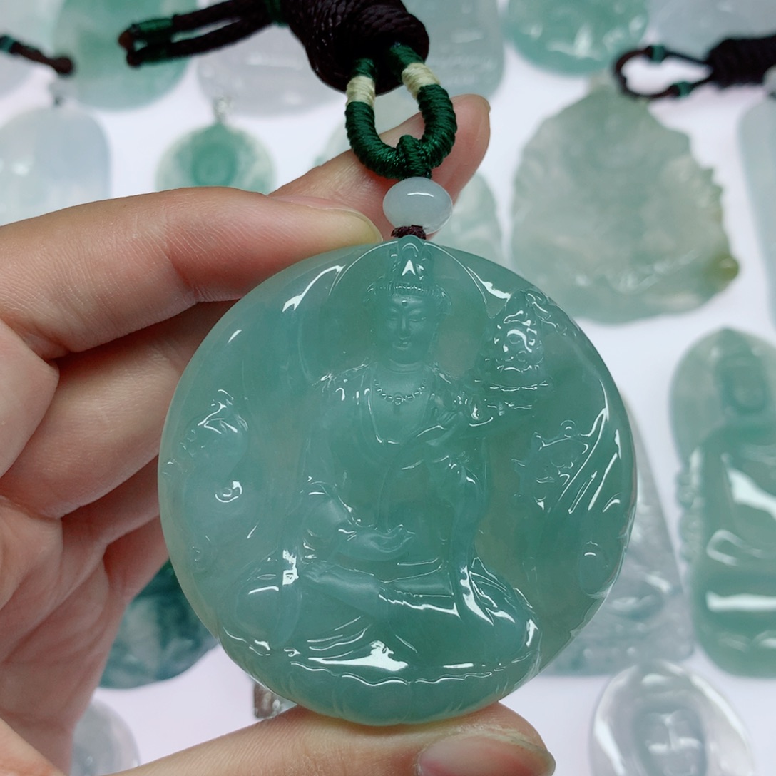 小***哥翡翠未镶嵌挂件观音