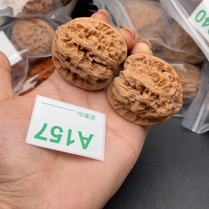 文玩核桃吊坠核桃