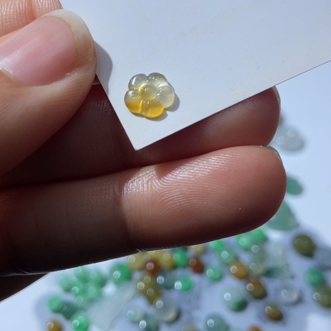 定制翡翠未镶嵌翡翠