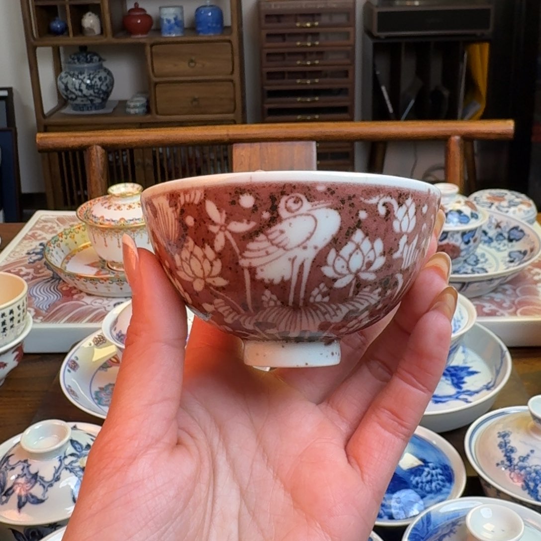 杯重工釉里红撒红一鹭莲升鸡心杯