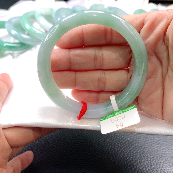 翡翠手镯未镶嵌54545454