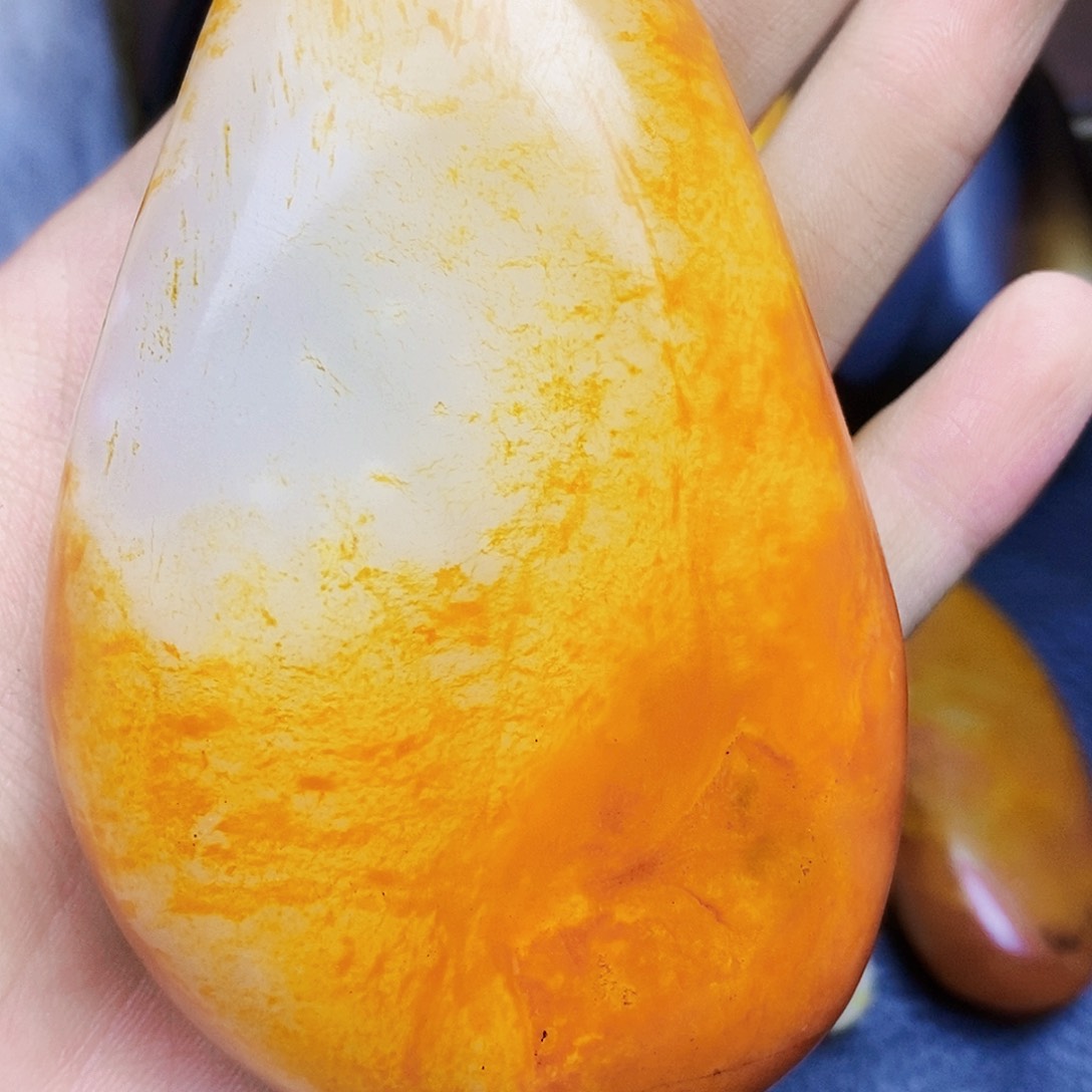 和田玉未镶嵌挂件山****部