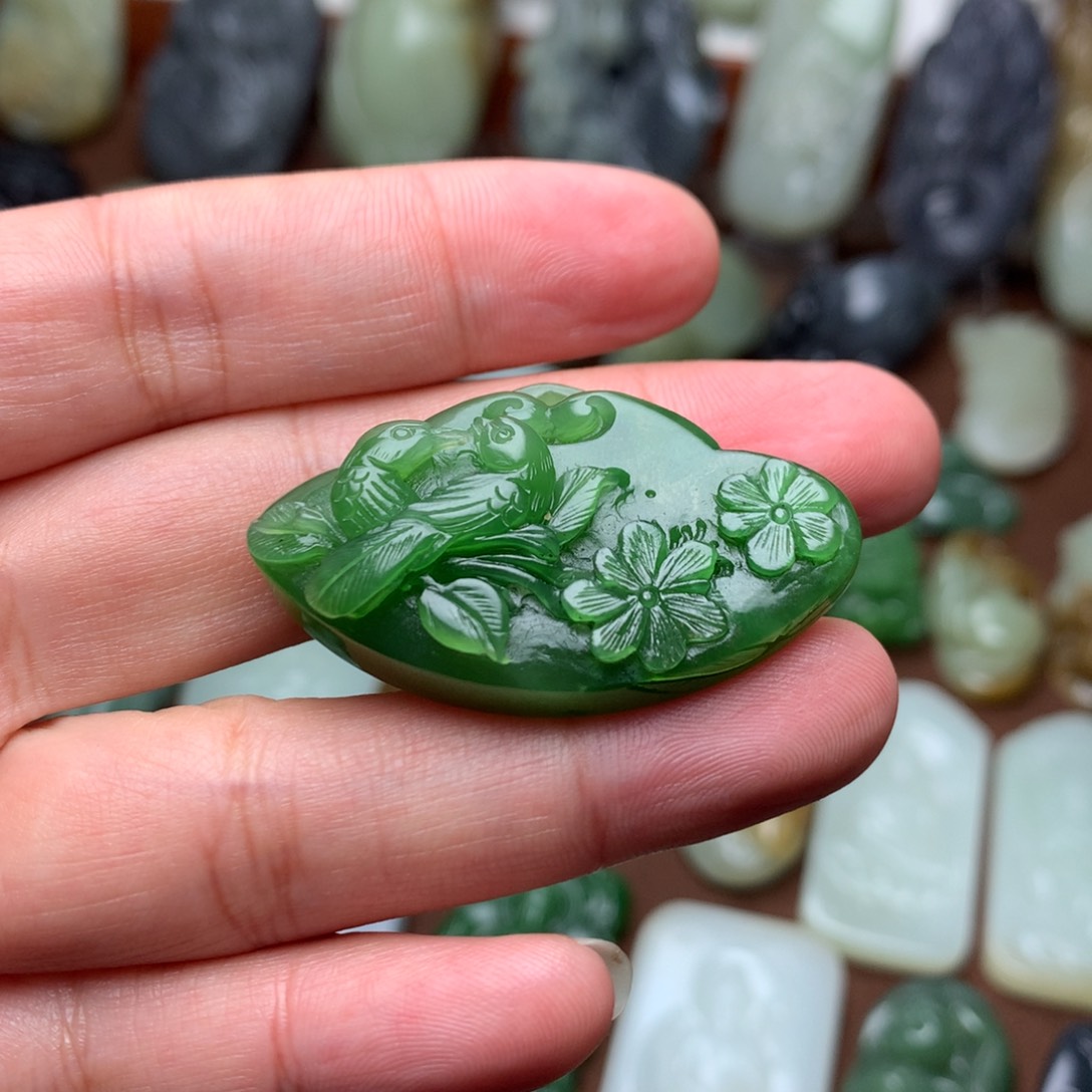 和田玉挂件未镶嵌