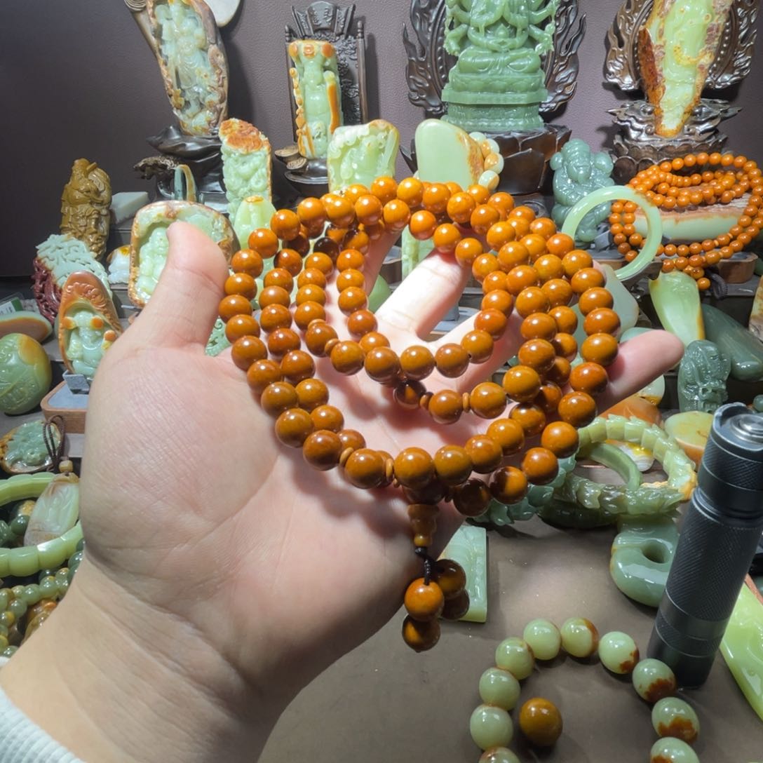 透闪石质玉108 1.0未镶嵌妞***嘛