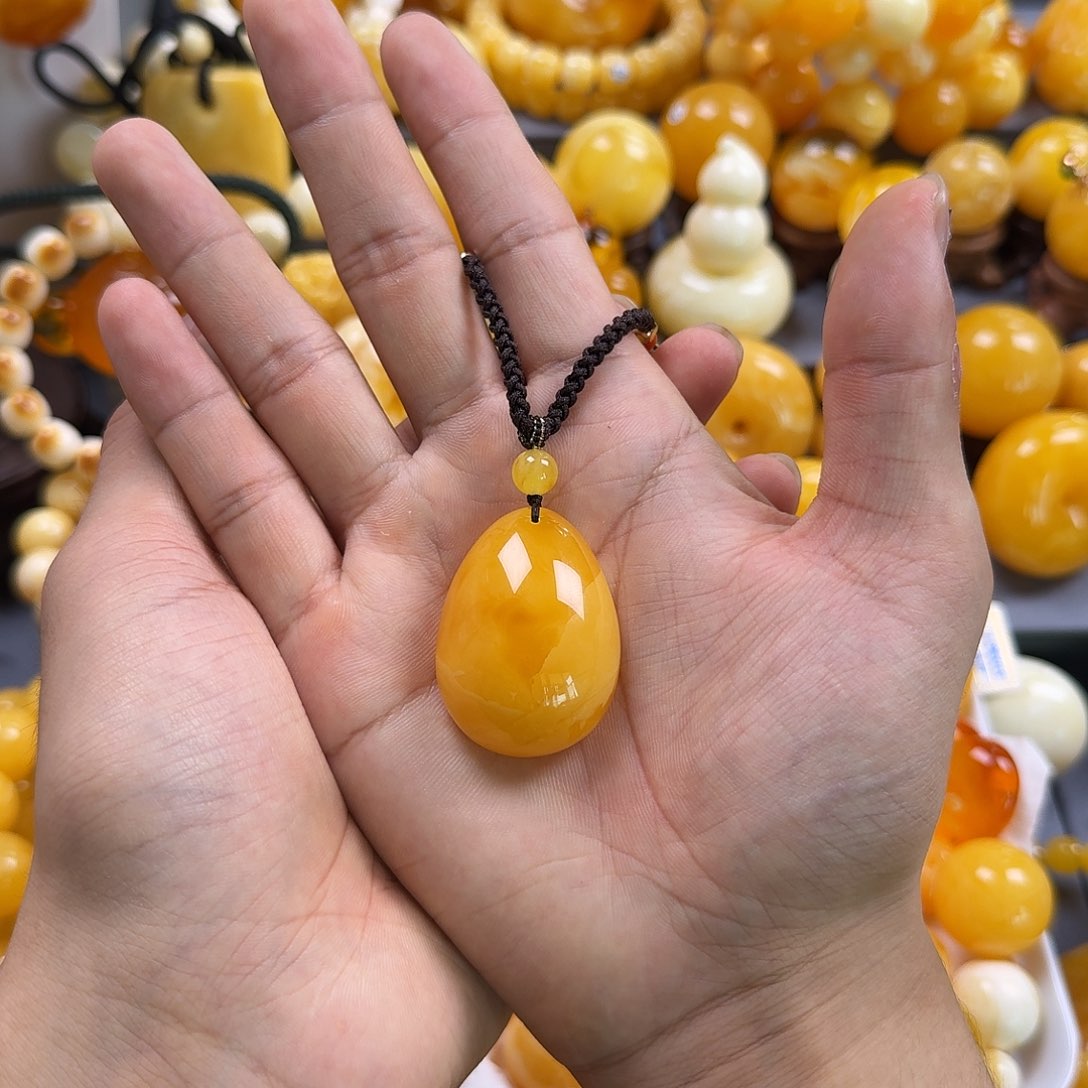 琥珀珠宝奇石未镶嵌水滴