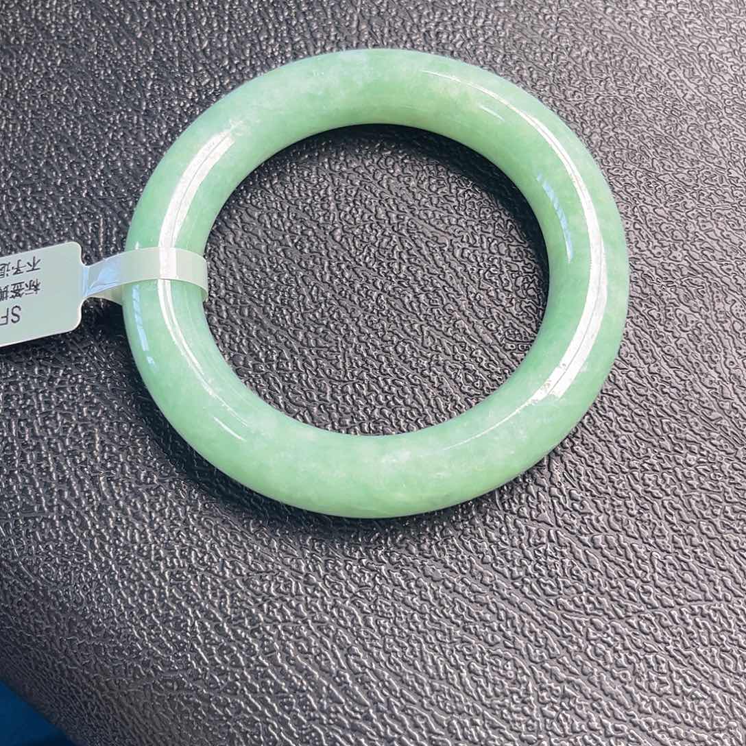 未镶嵌手镯翡翠5556x8. 47