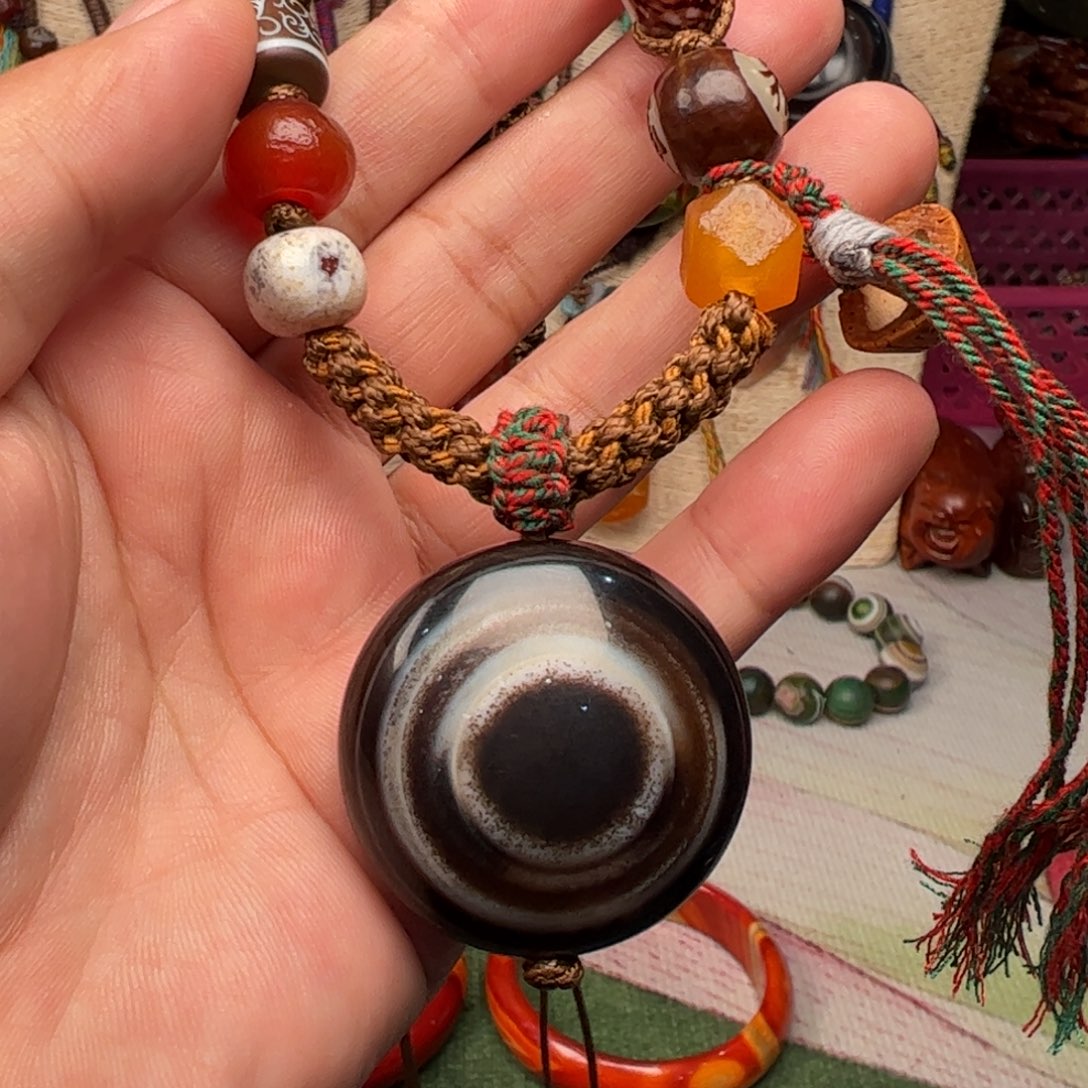 玛瑙/玉髓颈饰未镶嵌