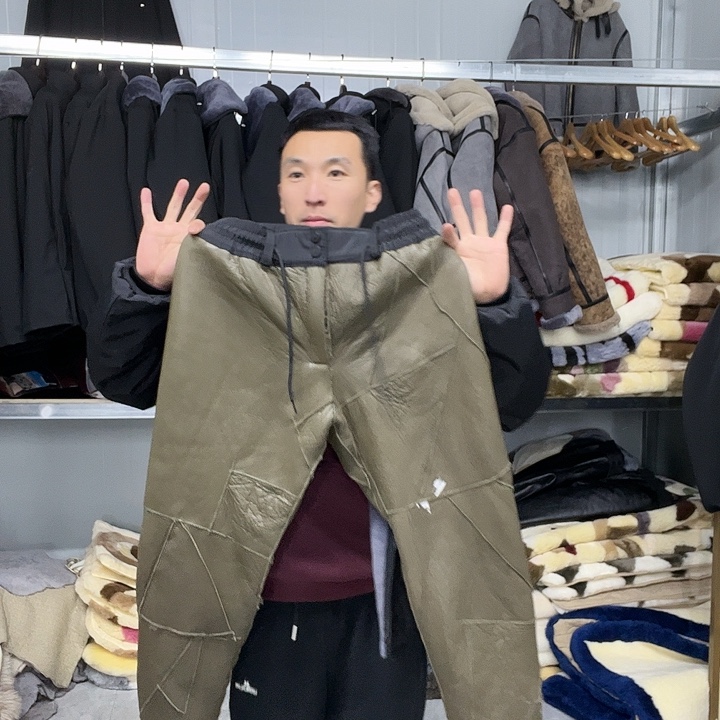 不***大鹅绒羊皮毛一体羊皮制作过程