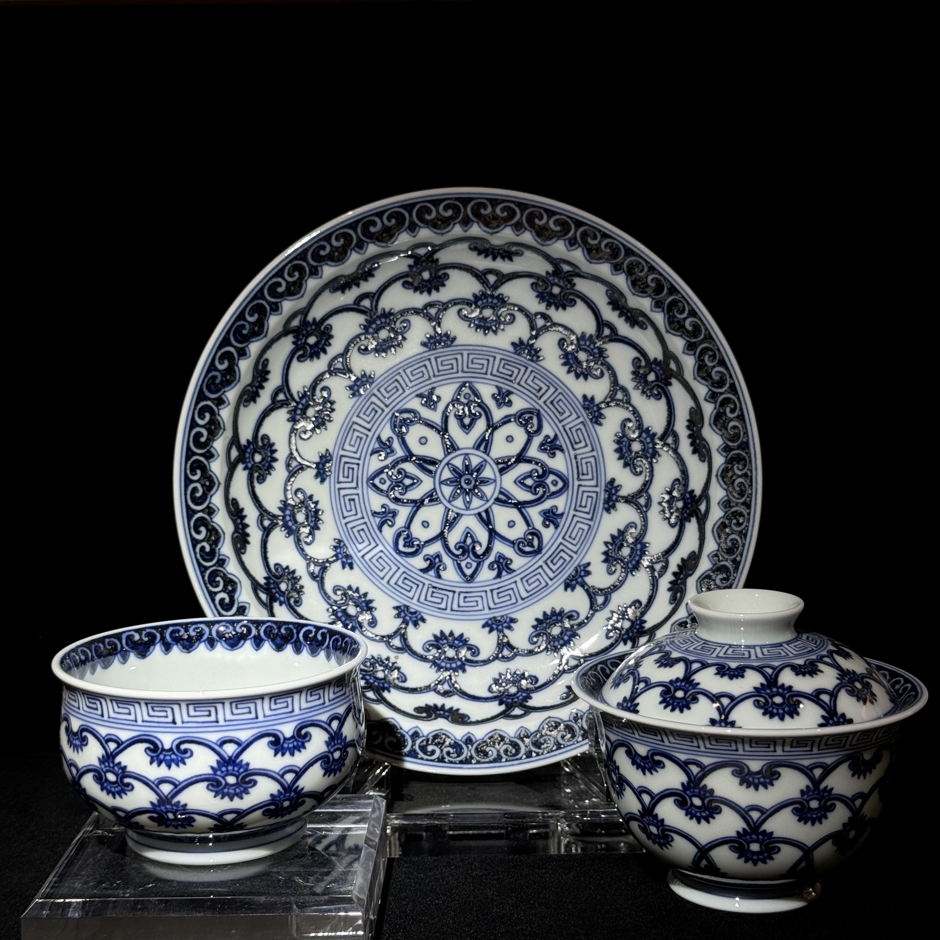 青花缠枝菊宝相盖碗壶承主人杯套组