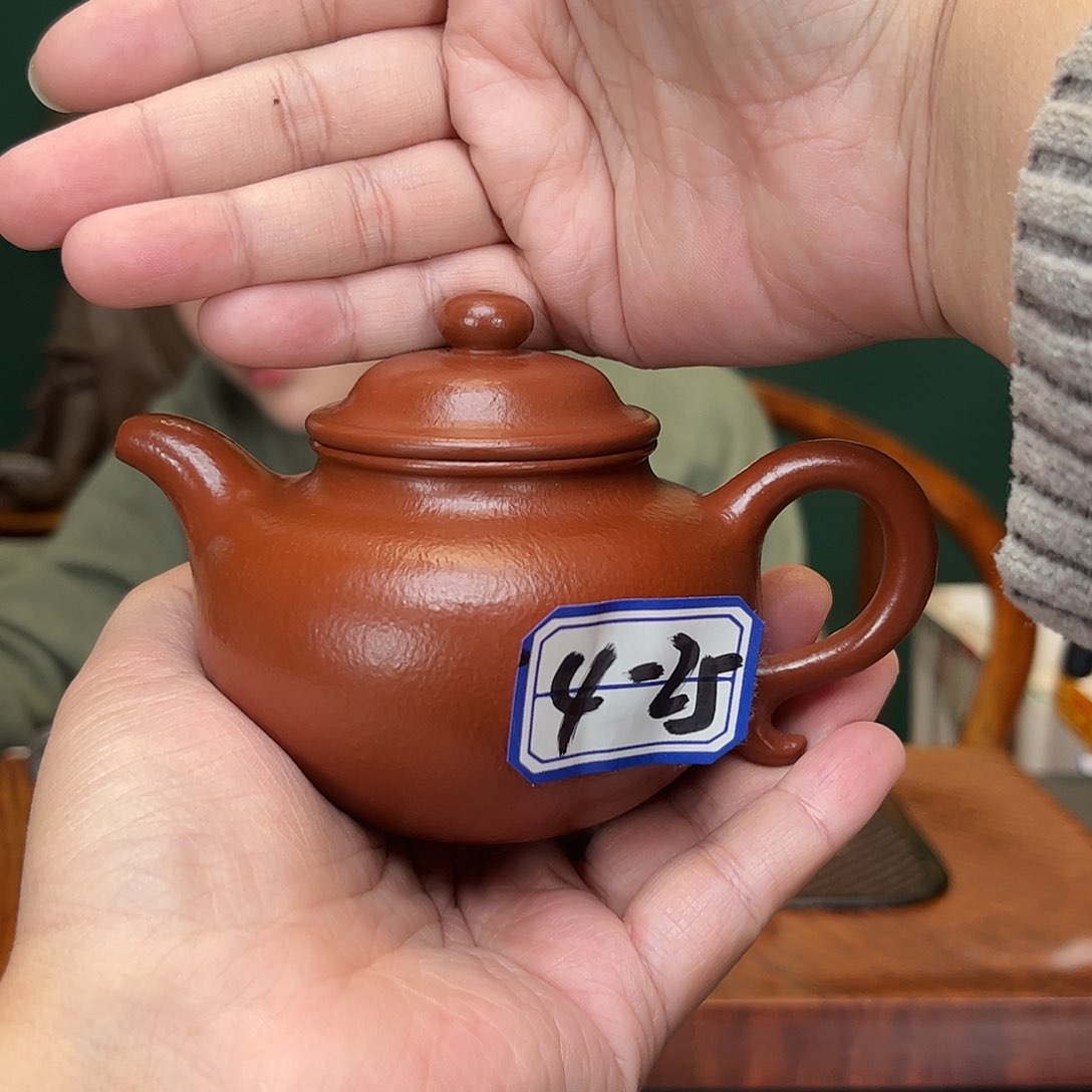 紫砂茶壶三****问朱泥莲子