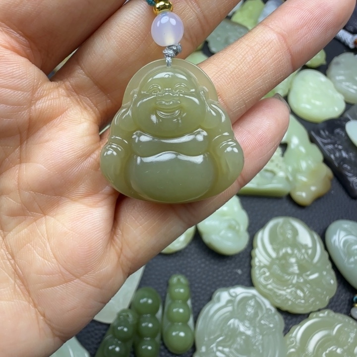 和田玉未镶嵌颈饰30佛公