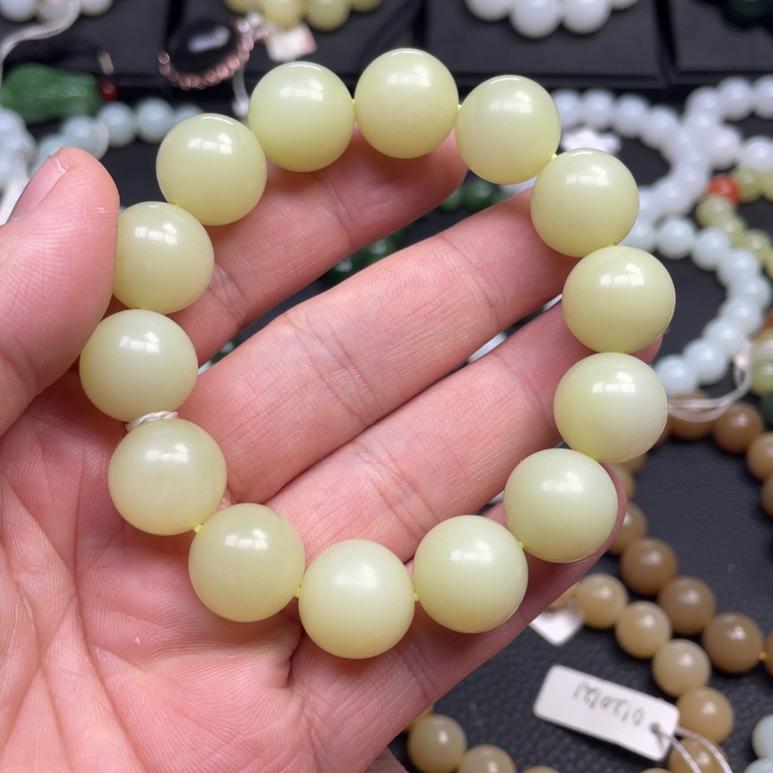 和田玉未镶嵌手链