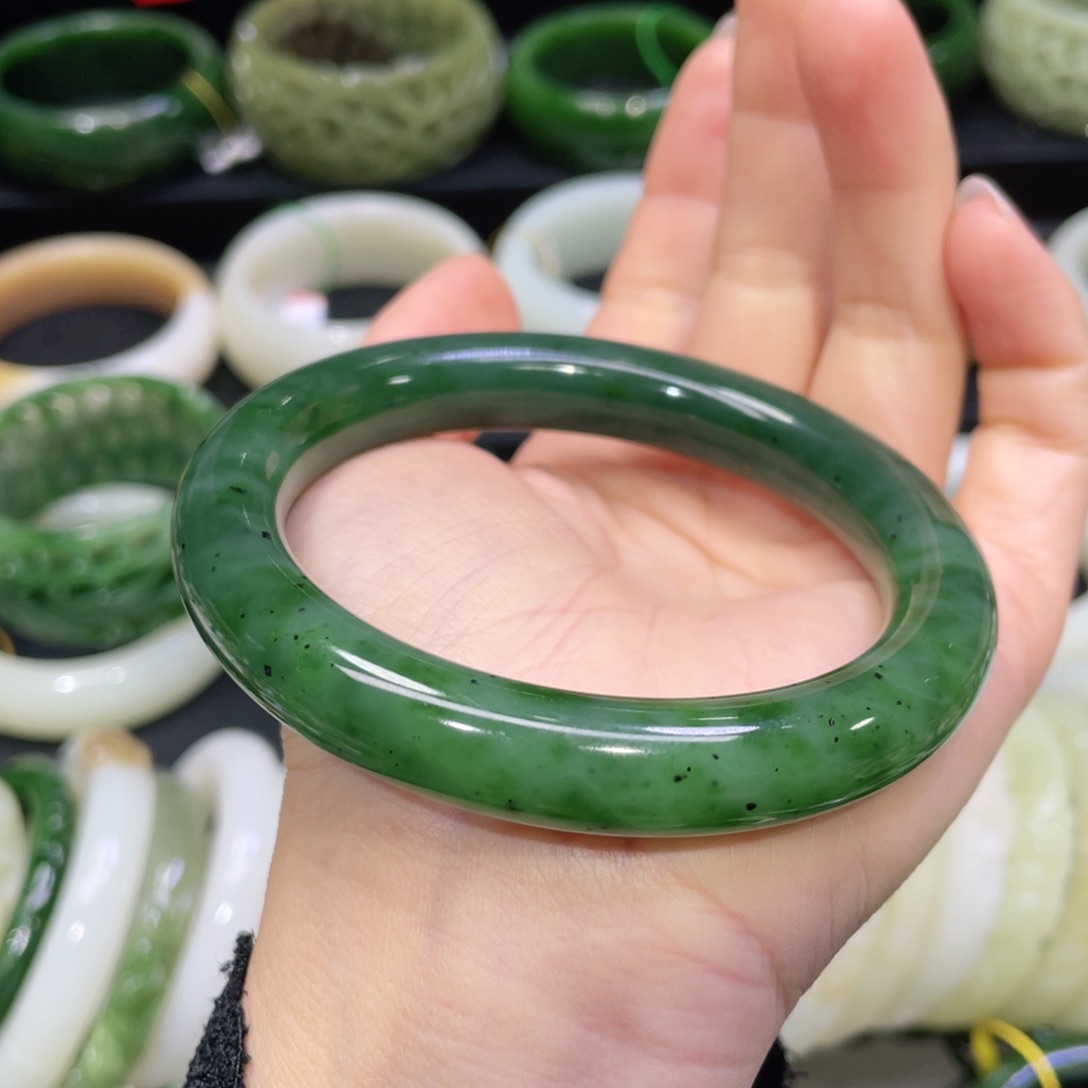 未镶嵌手镯和田玉71