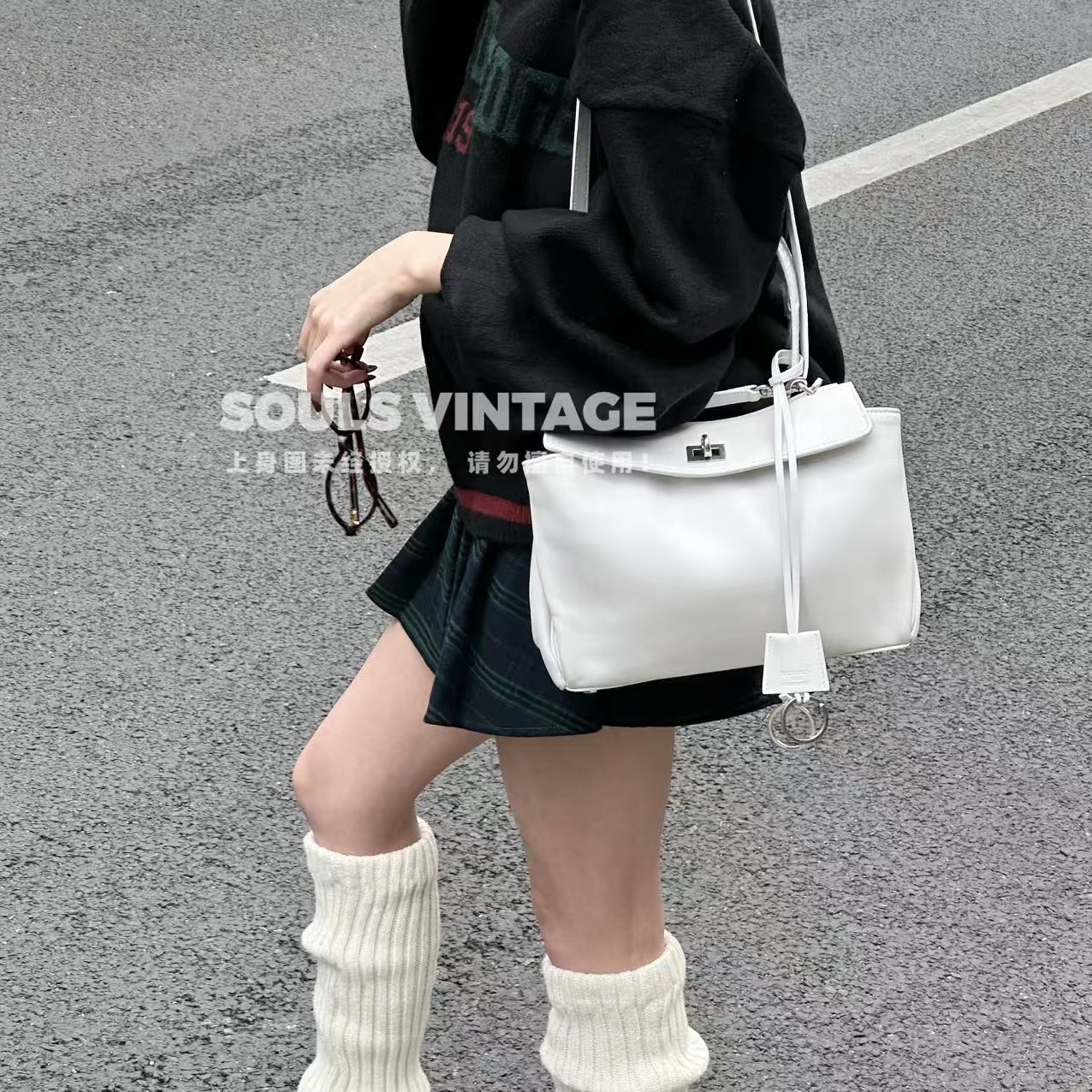 95新 Balenciaga/巴黎世家 白银 牛皮 rodeo小号/652546890