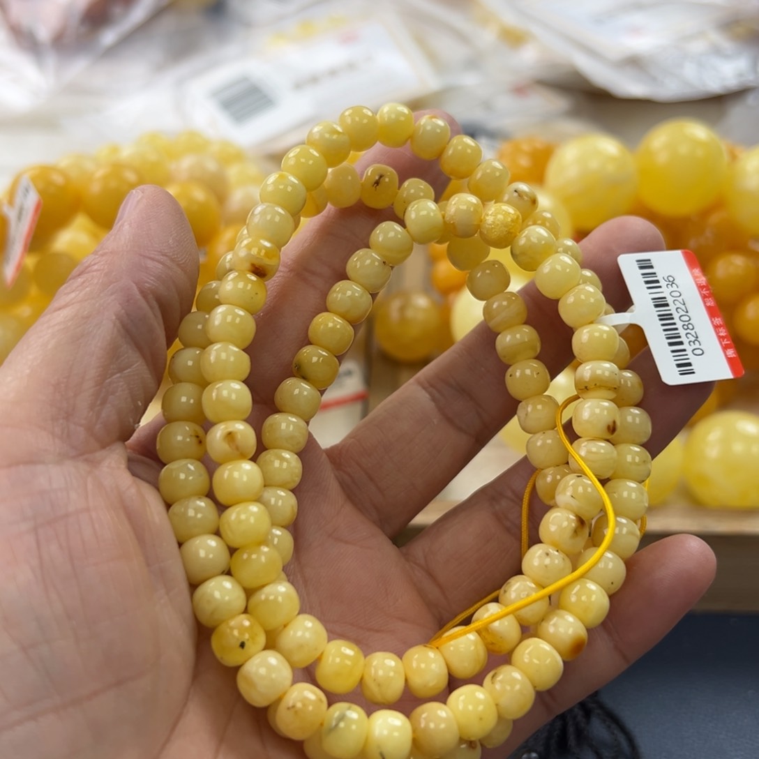 未镶嵌琥珀珠宝奇石