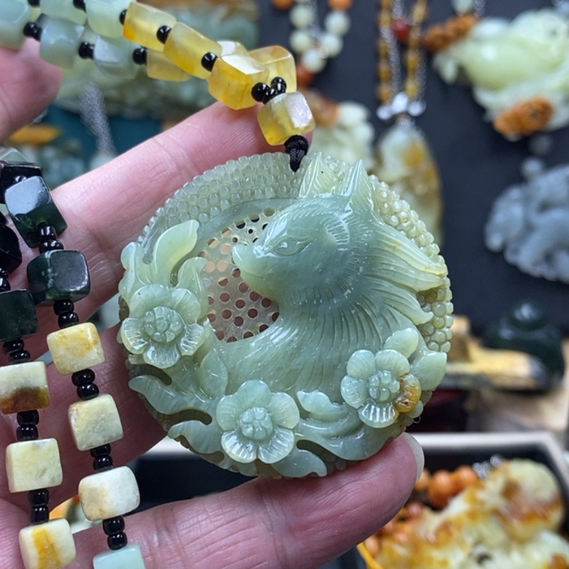 【闪购商品】蛇纹石玉吊坠未镶嵌