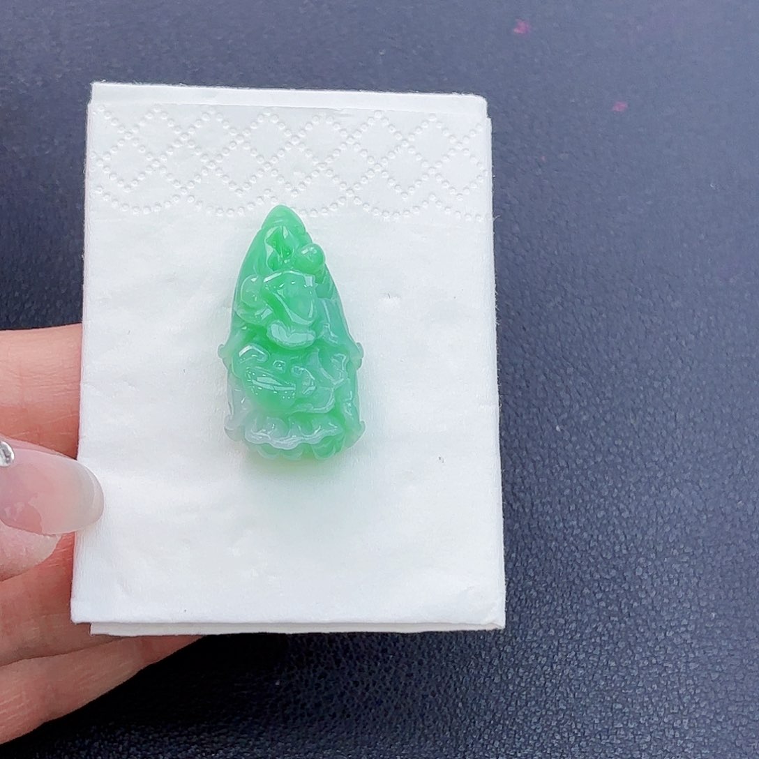 翡翠颈饰未镶嵌精品•白菜吊坠