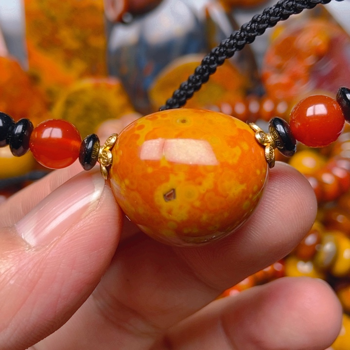 玛瑙/玉髓未镶嵌吊坠