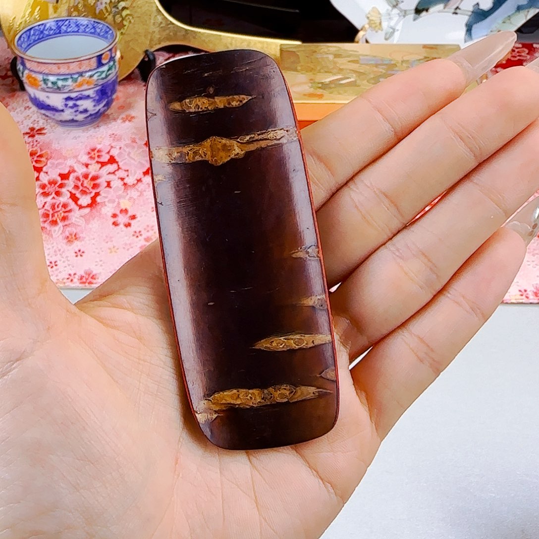 他家茶具瓷器真美！