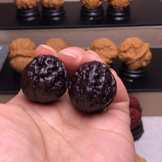 文玩核桃把件脑纹青蛙地闷34