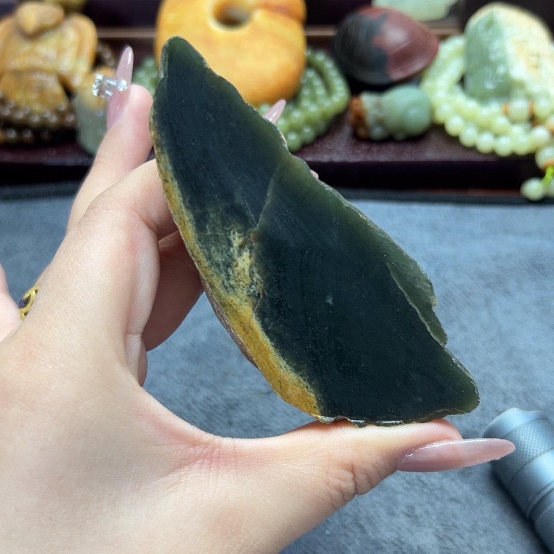 和田玉未镶嵌珠宝奇石