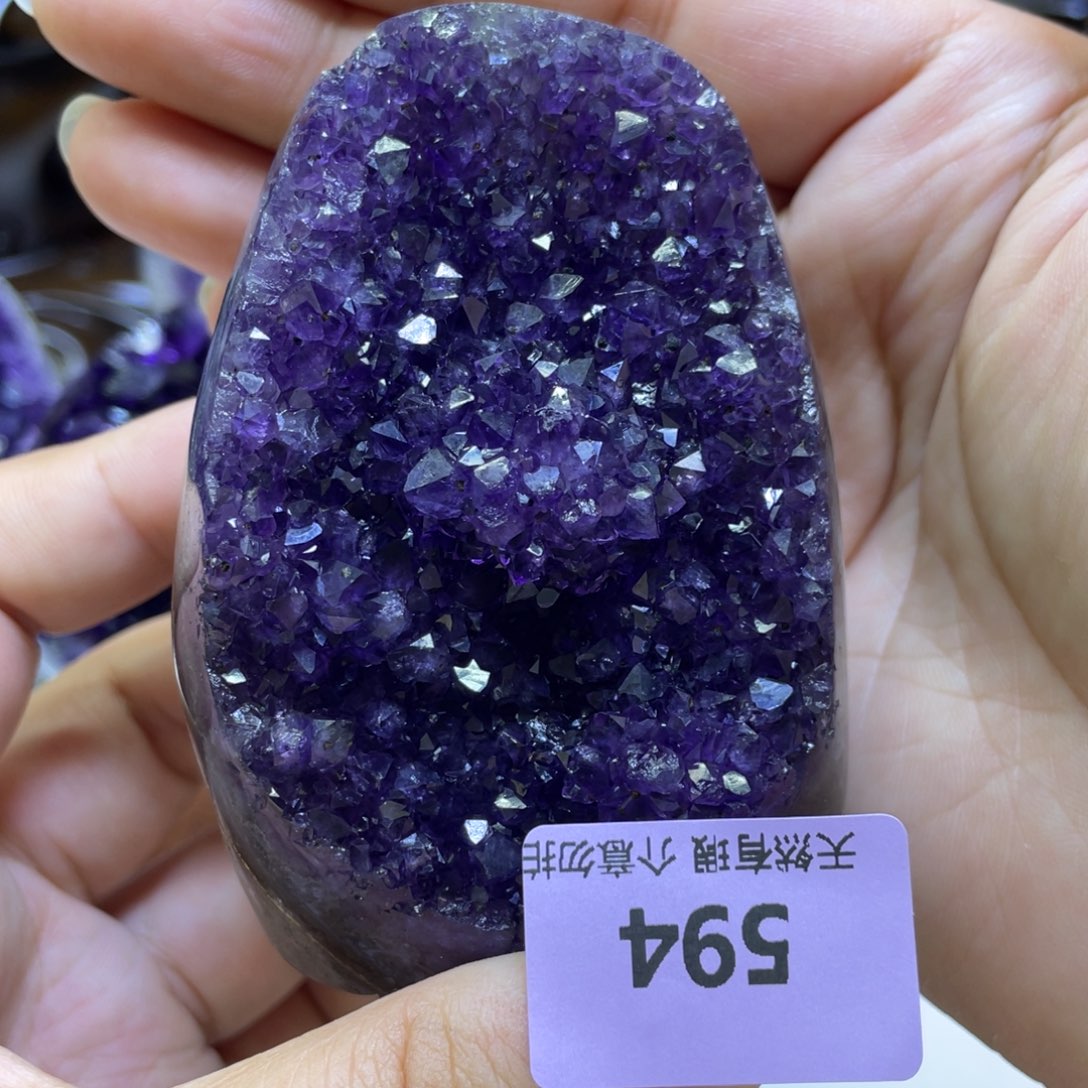 未镶嵌水晶大型摆件（非配饰）