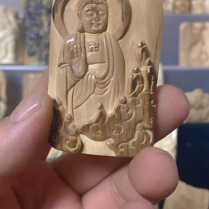 肖*生天然猛犸牙雕刻残次品不包邮