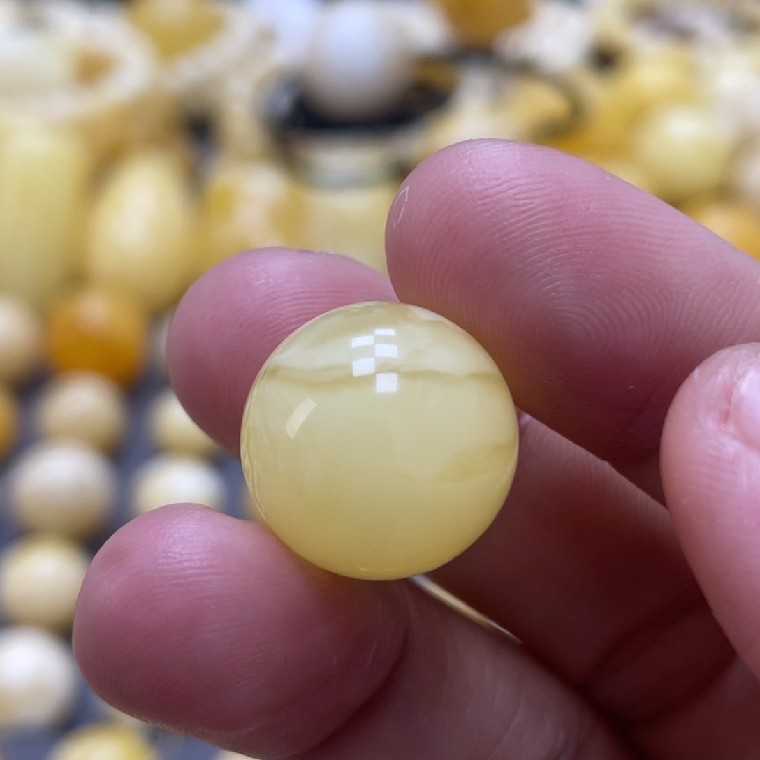 蜜蜡未镶嵌裸石16.6mm