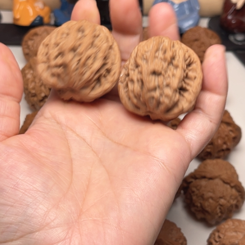 风***正文玩核桃吊坠麦虎