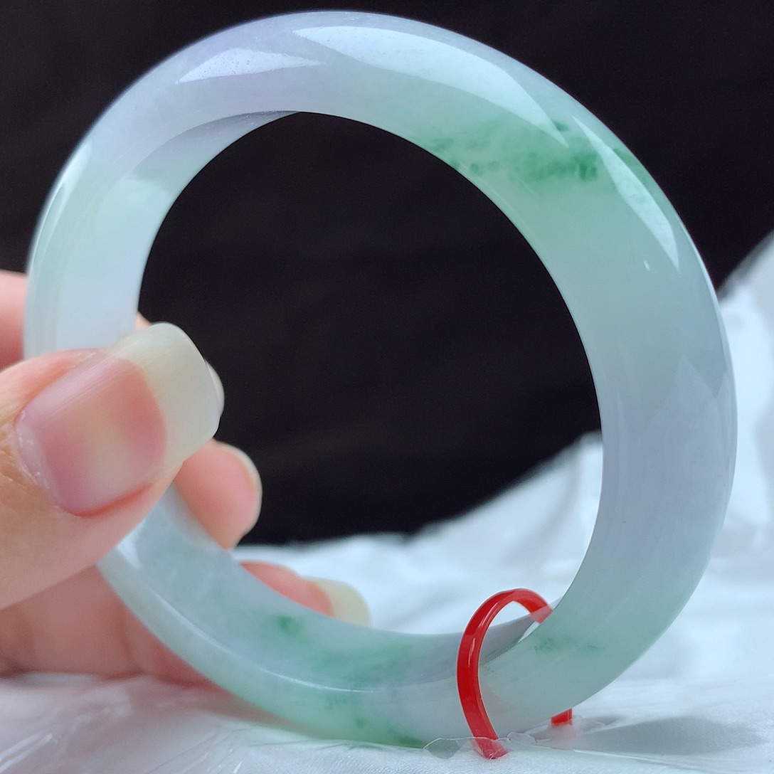 翡翠手镯（贵妃镯）未镶嵌96628，