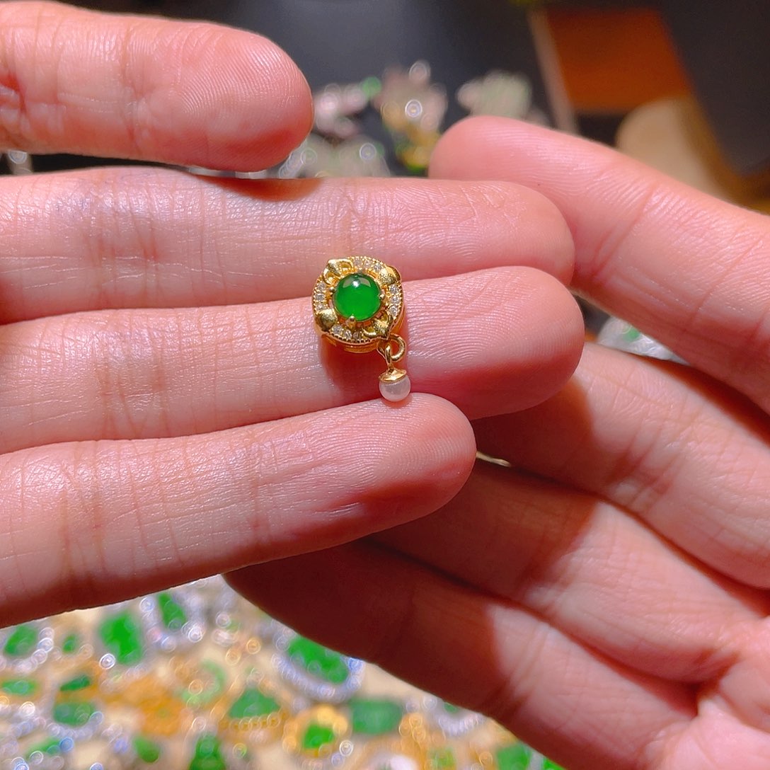 翡翠吊坠(不含链)银S925镶嵌