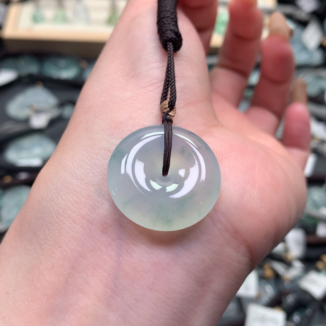 翡翠颈饰未镶嵌00000000000