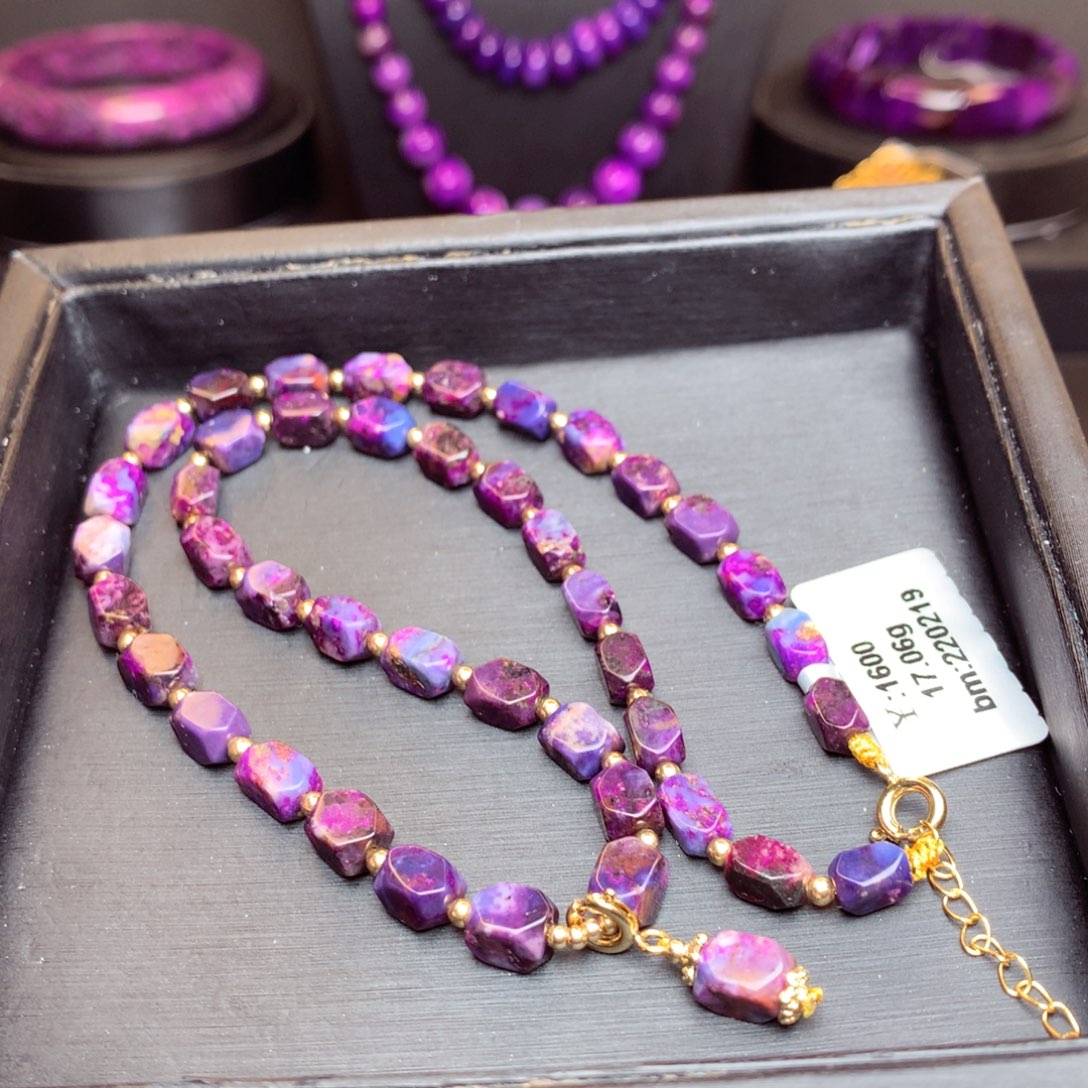 未镶嵌苏纪石（舒俱来）项链