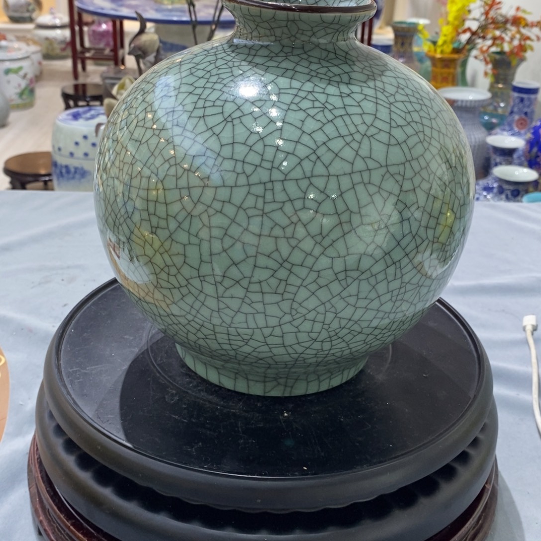 二***子陶摆件21cm开片石榴瓶