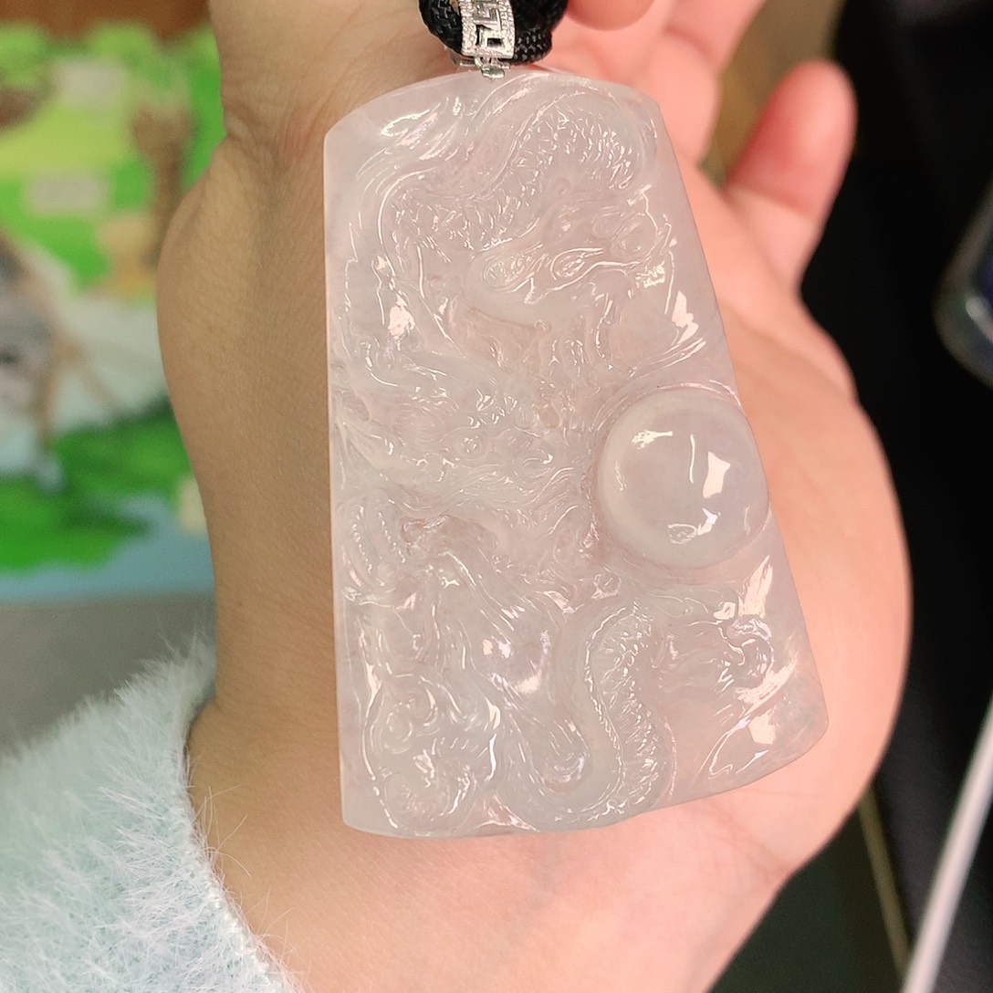 翡翠颈饰18K金镶嵌冰胶龙牌高56.3 宽37.5厚5.4