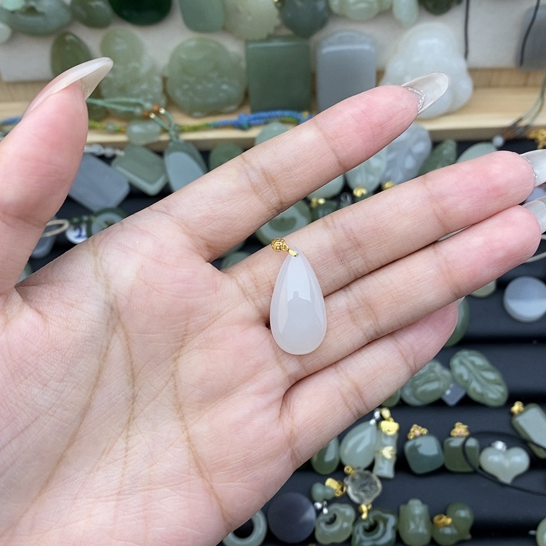 和田玉18K金镶嵌吊坠(不含链)