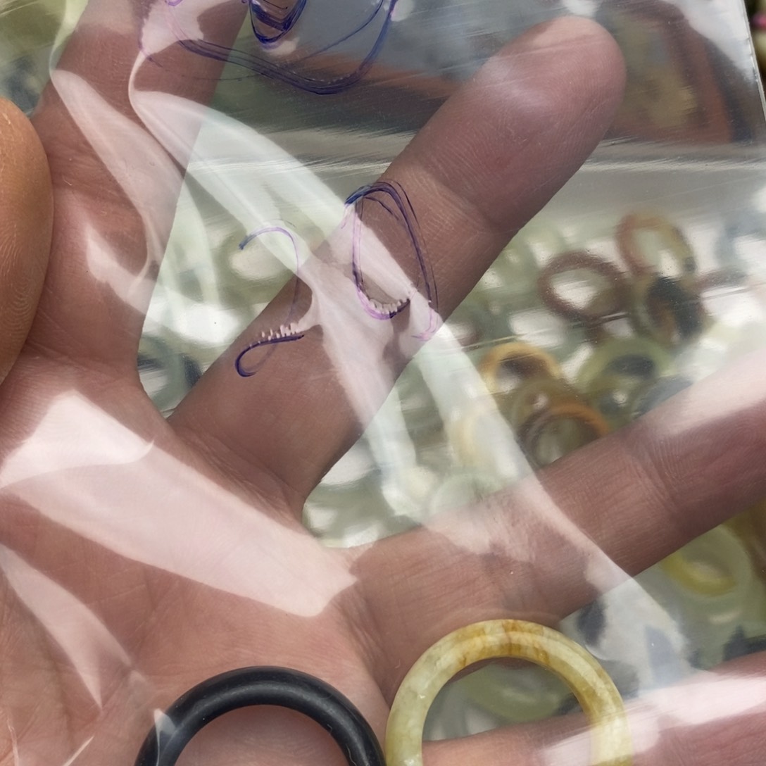 岫玉纯天然岫玉假一赔十默认微瑕未镶嵌