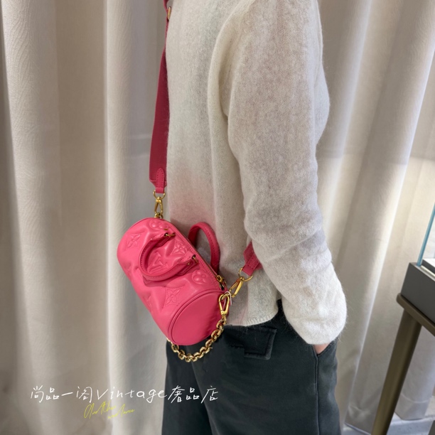 95新 LouisVuitton/路易威登 尚品一阁/芭比龙BB粉色压纹斜挎包