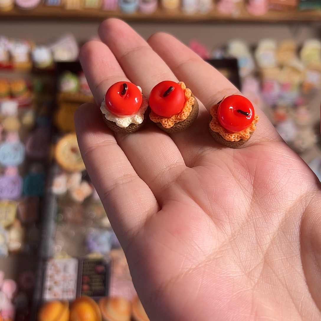 树脂迷你喜乐苹果3个