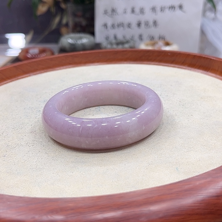 石英质玉（佘太翠）未镶嵌手镯