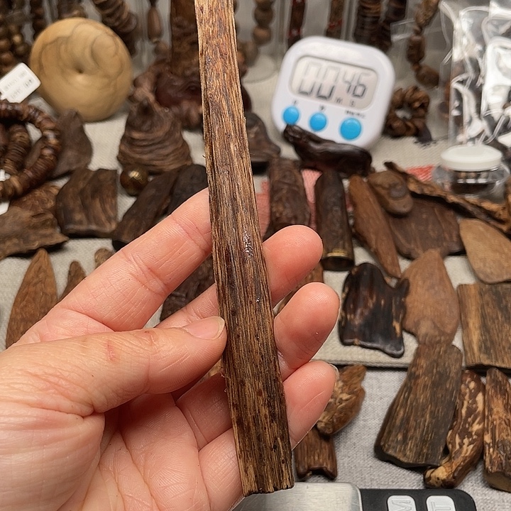 沉香碎屑沉香金三角